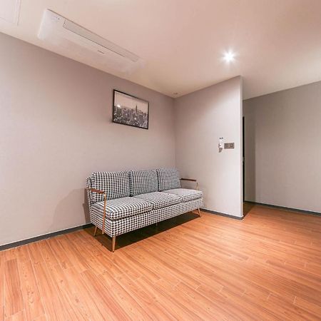 Pohang Brown Dot Hotel Ngoại thất bức ảnh
