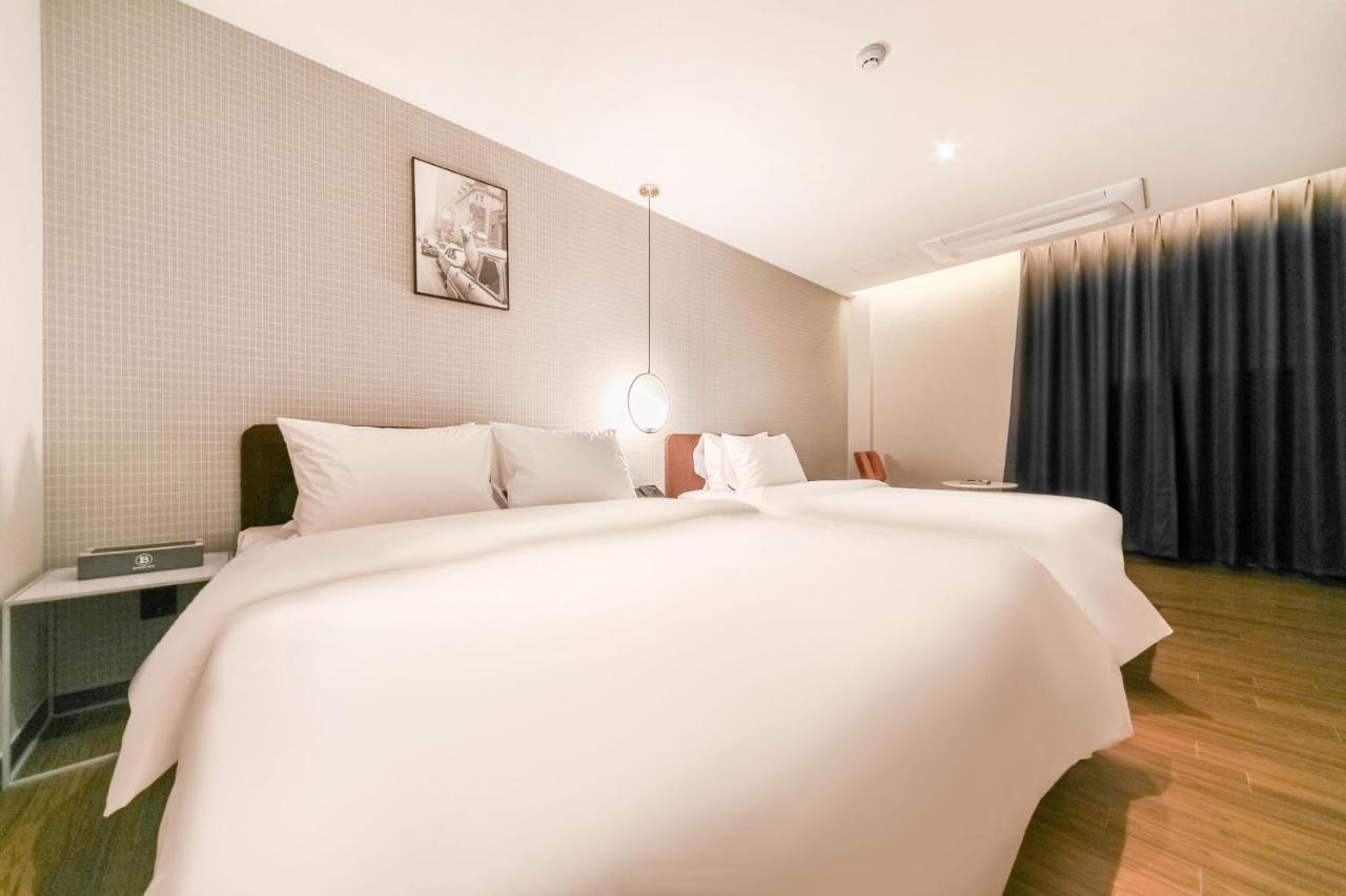 Pohang Brown Dot Hotel Ngoại thất bức ảnh